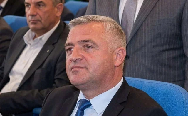 Evli qadını qaçıran sabiq şöbə müdirinə yeni cinayət işi açıldı - FOTO