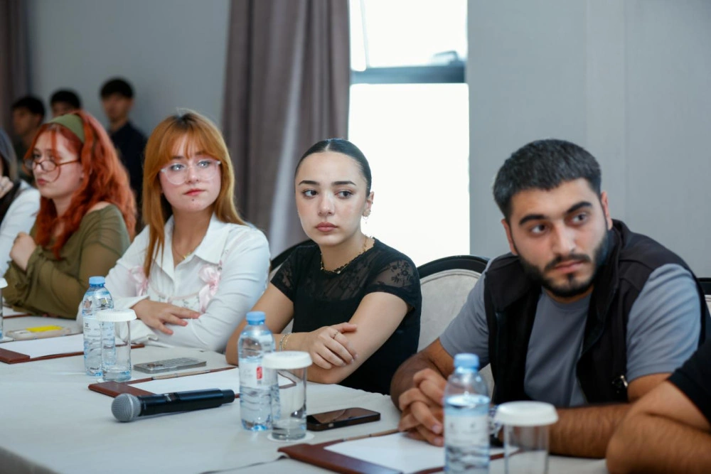 Qarabağ Universitetinin tələbələri ilə Laçında görüş keçirildi - FOTO
