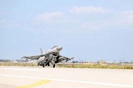 "Şahinlərin Görüşü-2026": Təyyarə və helikopterlərin uçuşları həyata keçirilib - FOTO-VİDEO