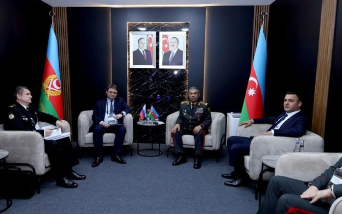 Azərbaycan və Rusiya arasında hərbi sahədə əlaqələrin inkişaf istiqamətləri müzakirə olunub