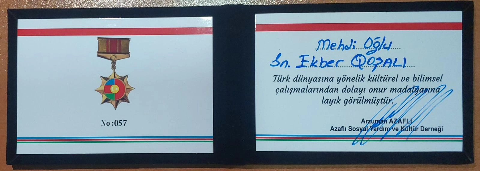 Əkbər Qoşalı Ankarada “Türk Dünyasına və Türk Mədəniyyətinə Xidmət” medalı ilə təltif olunub - FOTO