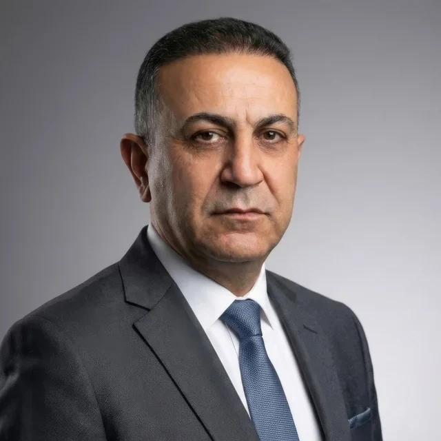 Yeni sədr özünə müşavir təyin etdi - FOTO
