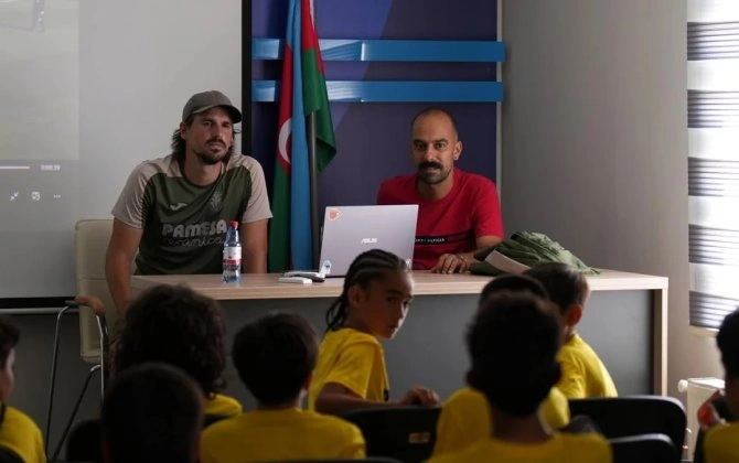 İspaniyanın "Vilyarreal" klubu Bakıda futbol düşərgəsi təşkil edir - FOTO