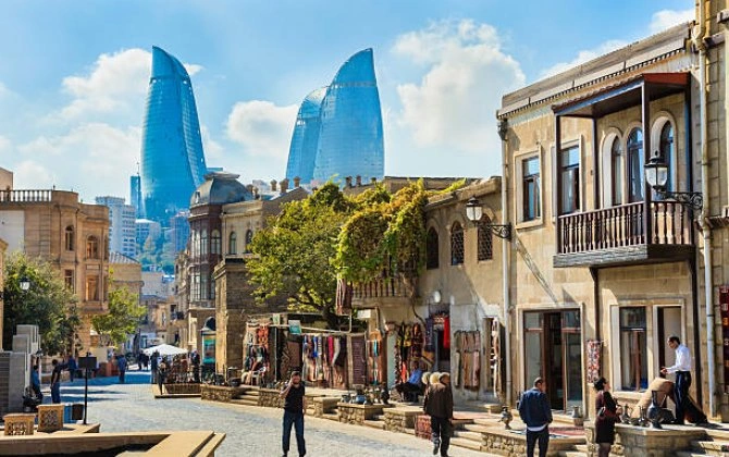 Geosiyasi boşluq və rəqəmsal oyun: Azərbaycan fintech yarışında mövqelərini gücləndirir