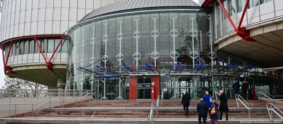 "Strasburq Rusiyanın müxalifətə qarşı sistemli repressiyalar apardığını təsdiqləyib" - "Deutsche Welle"