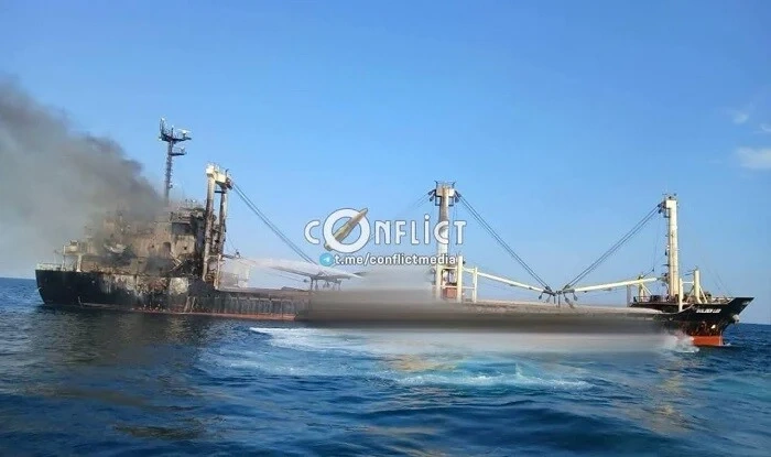 Rusiya ordusu Qara dənizdə iki gəmiyə zərbə endirdi