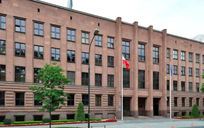 Macarıstanın Varşavadakı səfiri Polşa XİN-ə çağırılıb