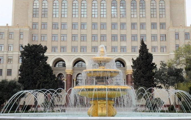 Dilçilik İnstitutunda xanım işçilər arasında dava - Direktor cərimələndi