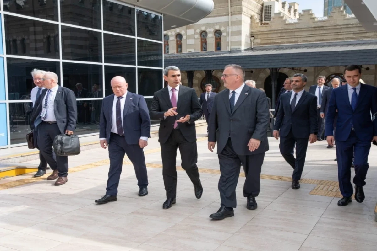 Çexiyanın nəqliyyat naziri Bakı Dəmiryol Vağzalında olub - FOTO