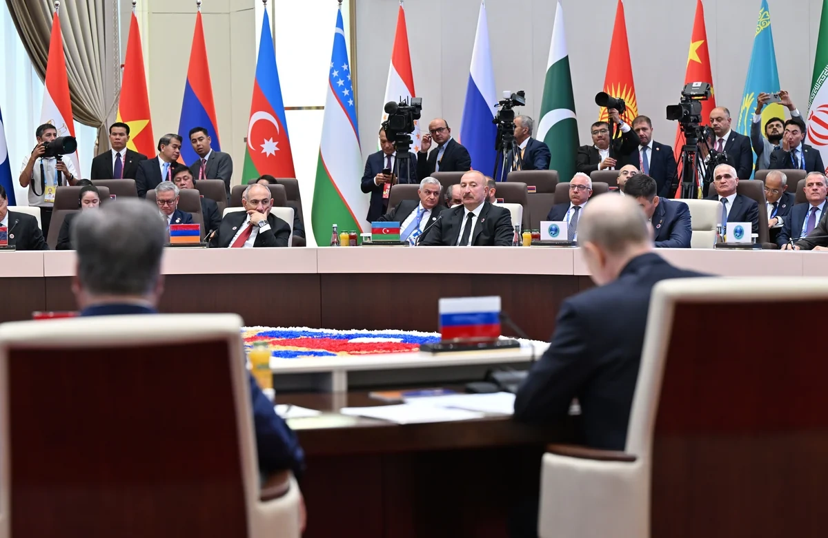 Prezident İlham Əliyev "ŞƏT plyus" formatında görüşdə çıxış etdi - FOTO - YENİLƏNİB