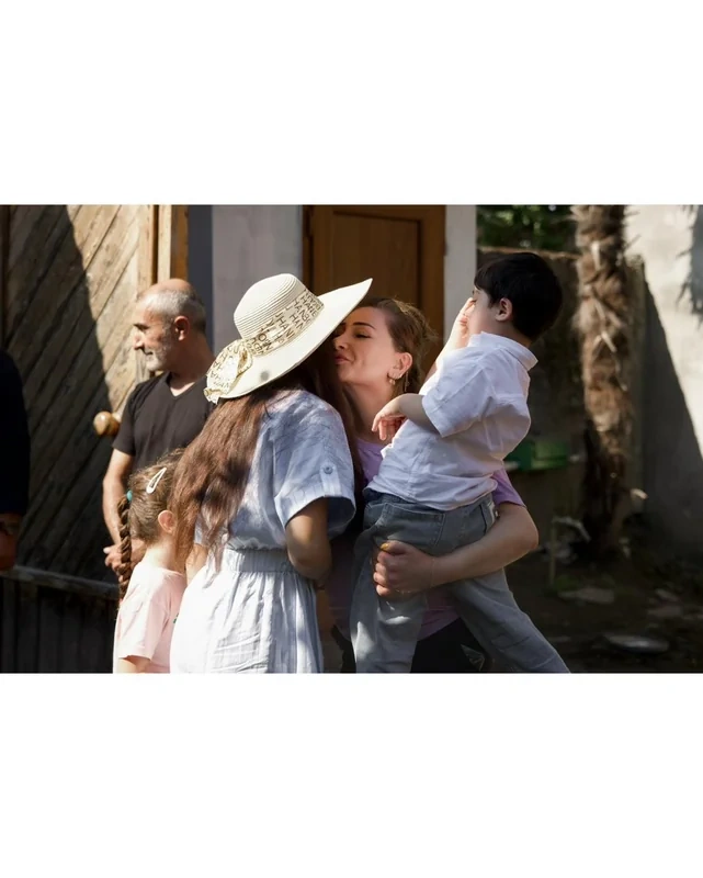 Leyla və Arzu Əliyevalar Lənkəranda yerli sənətkarın yaradıcılığı ilə tanış olublar - FOTO