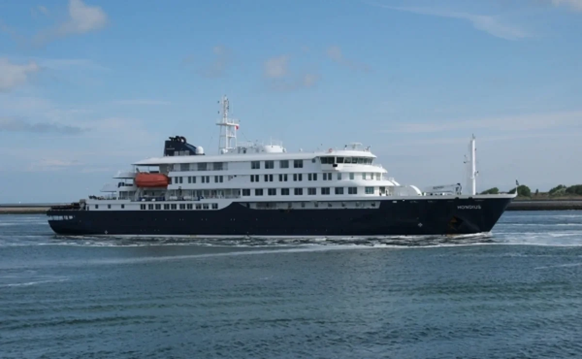 Hantavirusun yayılmağa başladığı "MV Hondius" kruiz gəmisi Rotterdam limanına çatdı
