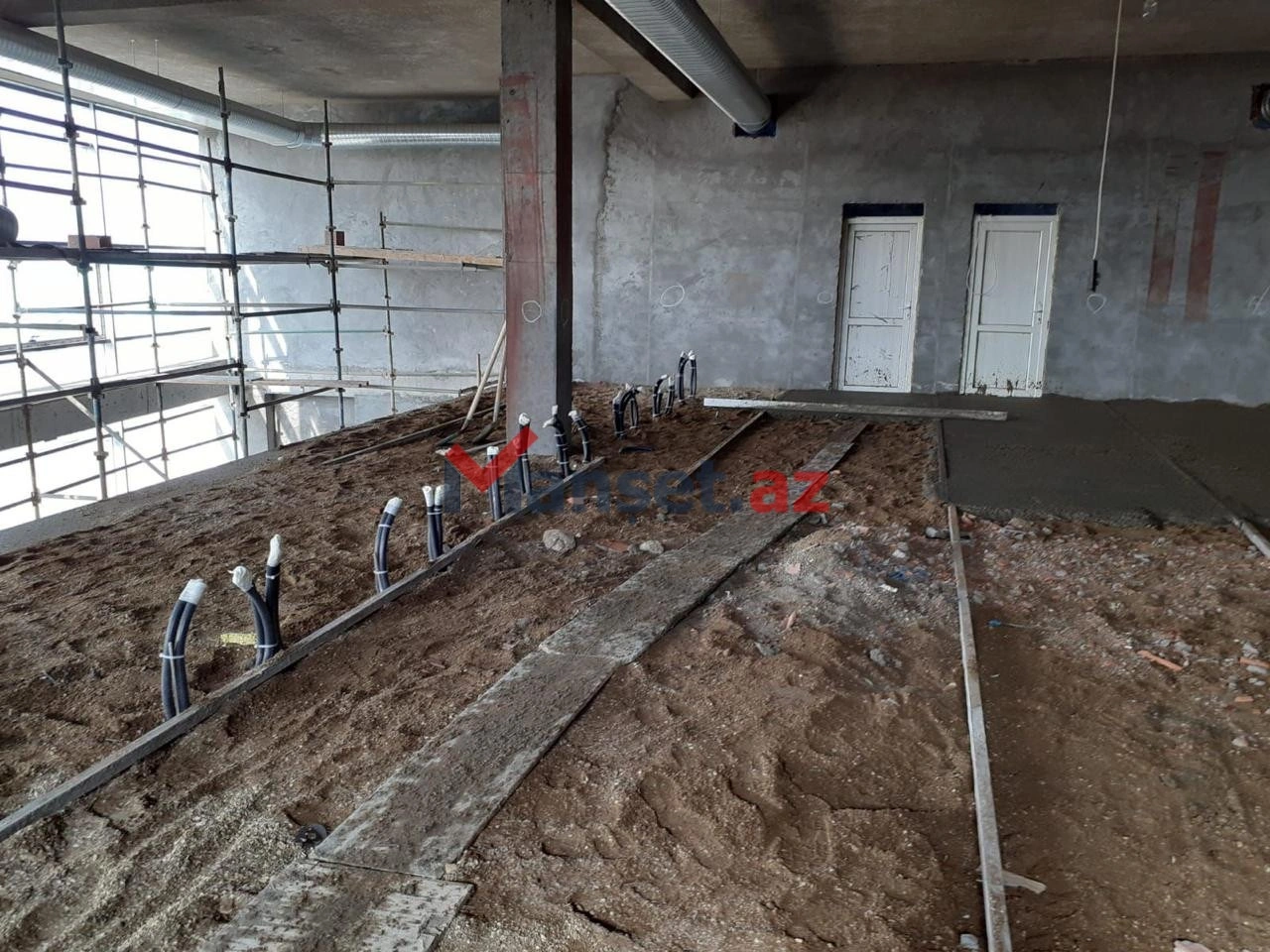Sabiq icra başçısı lüks sauna tikdirdi - Fəhlələrin pulunu vermədi