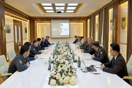 Qazaxıstan müdafiə nazirinin müavini Azərbaycana gəlib - FOTO