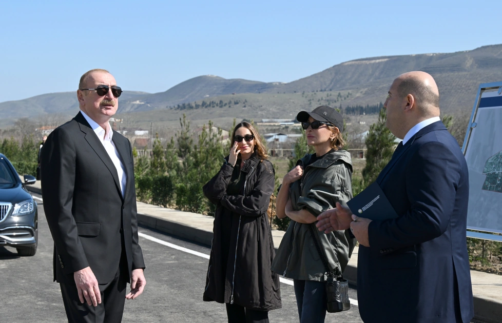 İlham Əliyev Xocavənd kəndində görülmüş işlərlə tanış olub - FOTO - YENİLƏNİB