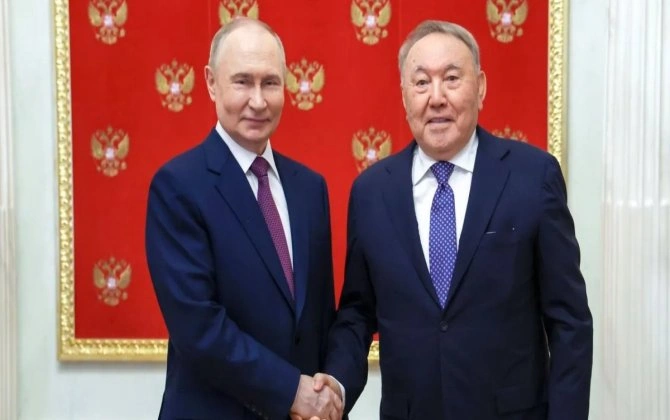 Tokayev Nazarbayevin Putinlə görüşlərinə münasibət bildirib
