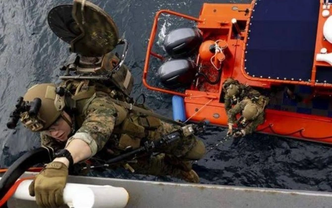 Sakit okeanda Ekvador narkokartellərinin gəmilərinə yanacaq yükləyən tanker batırıldı
