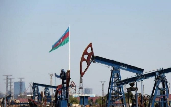 Azərbaycan nefti cüzi ucuzlaşıb