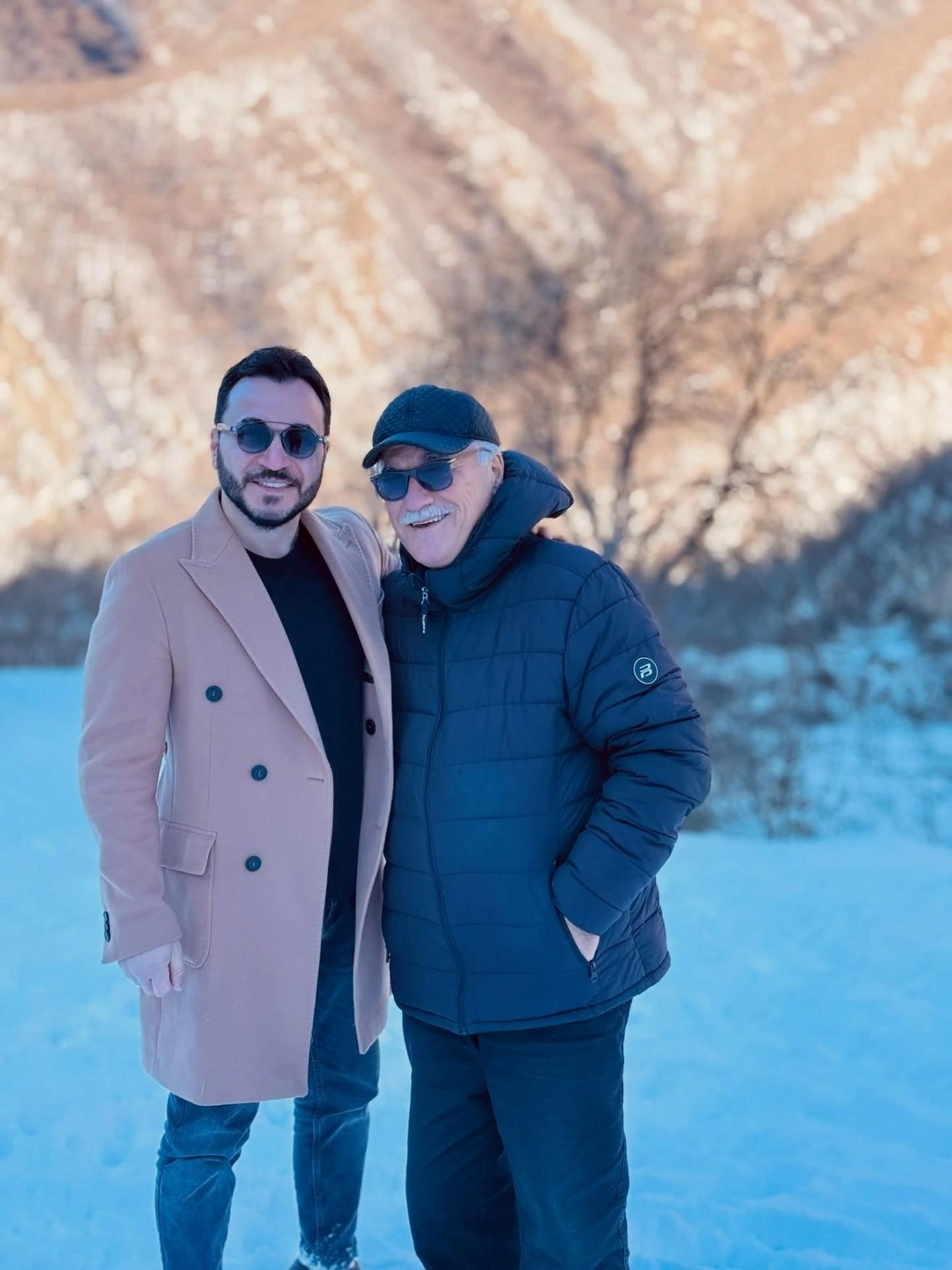 Elvin ailəsi ilə belə vaxt keçirir - FOTOLAR