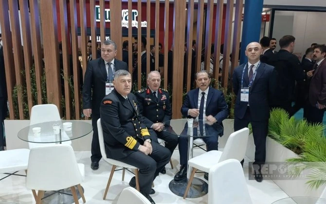 Türkiyəli komandan "SAHA 2026"  sərgisində Azərbaycan stendini ziyarət edib