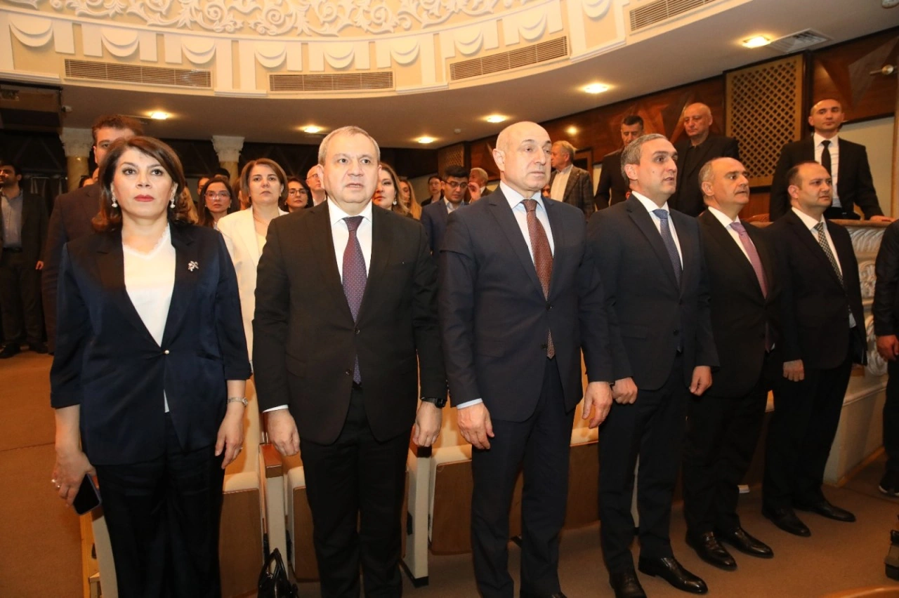 Aprel döyüşlərinə həsr olunmuş “Zəfər Yolu” adlı layihənin təqdimatı keçirilib - FOTOLAR