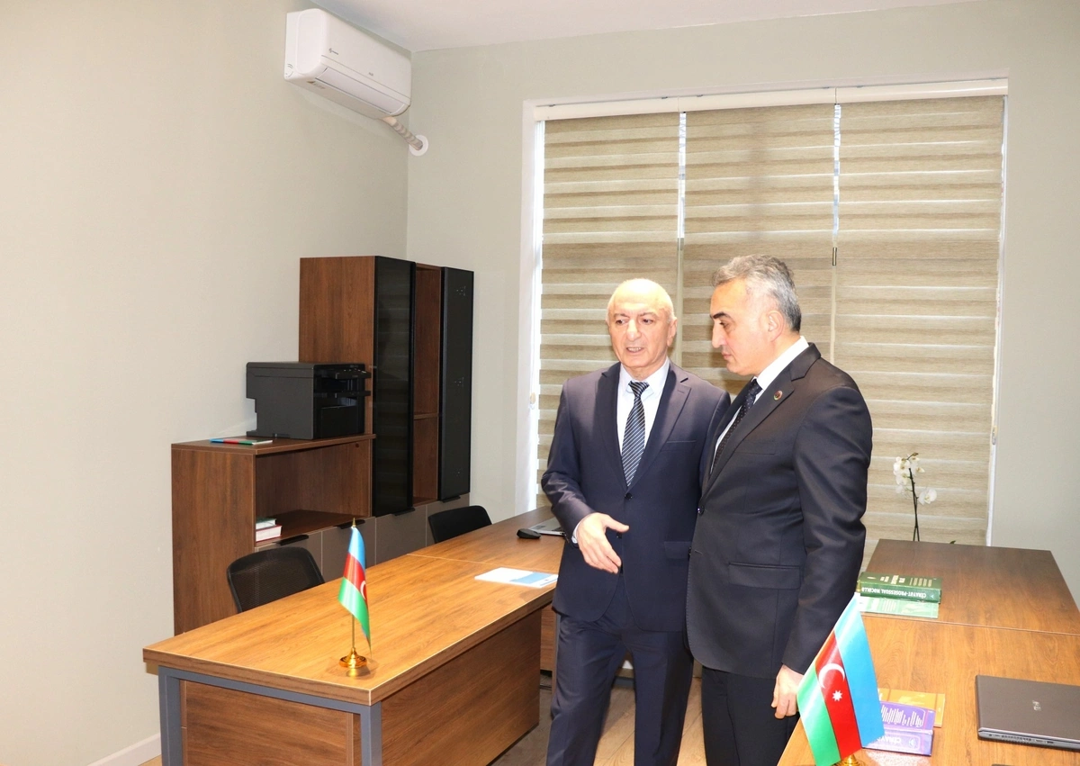 Azərbaycanda fəaliyyət göstərən vəkil bürolarının sayı 144-ə çatdı - FOTO