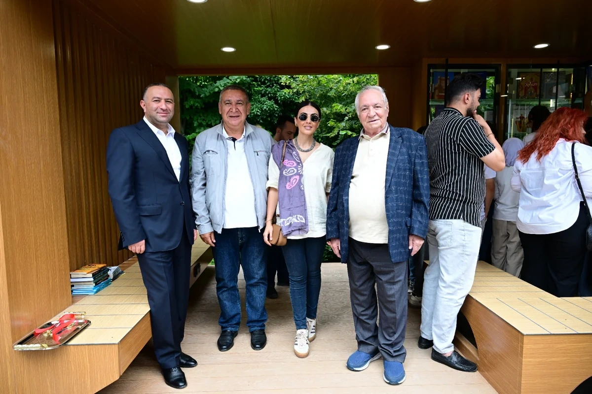 Şuşada "Kitab dayanacağı" istifadəyə verilib - FOTO