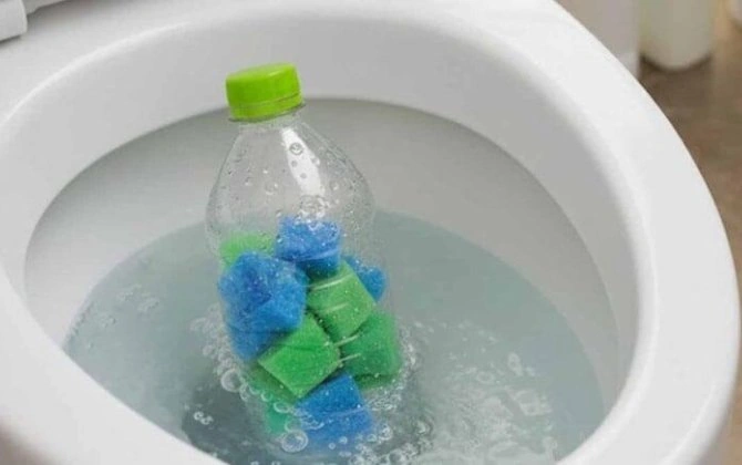 Santexniklərin "plastik butulka" hiyləsi: Unitaz təmizliyində inqilab