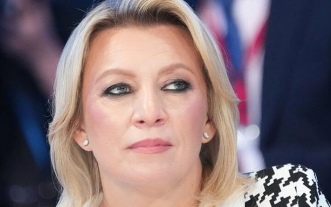 Zaxarova Makrona: Onlara verdiyiniz silahlar kimə qarşı istifadə ediləcək?