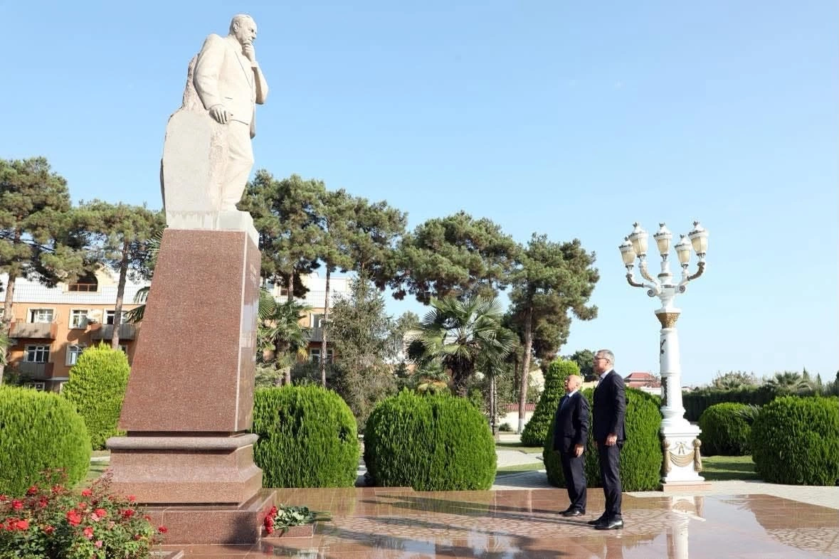 “Azəriqaz”ın baş direktoru Ağcabədidə vətəndaş qəbulu keçirdi - FOTO