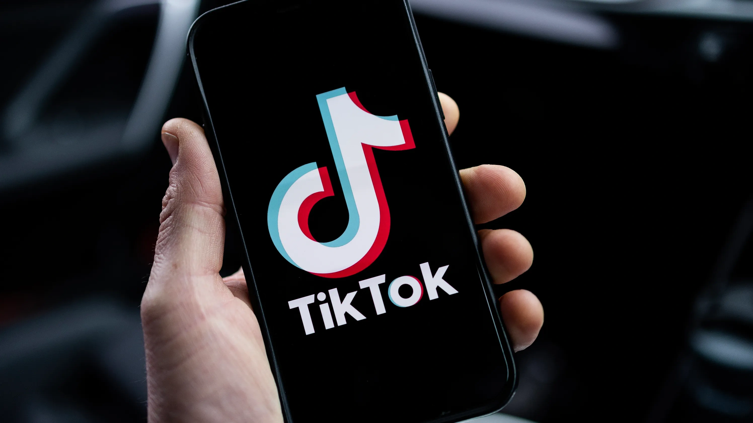 "TikTok" İndoneziyada istifadəçilər üçün yaş məhdudiyyəti tətbiq etdi