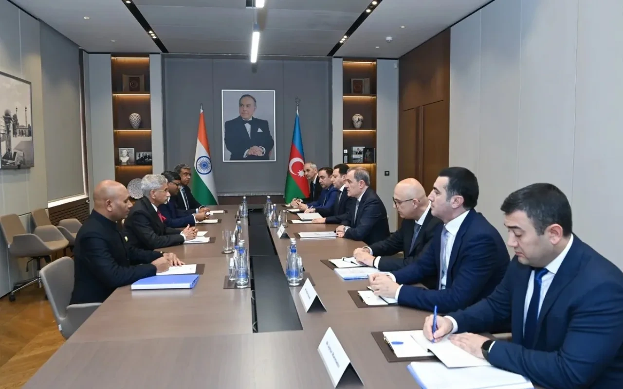 Azərbaycan və Hindistan XİN rəhbərləri görüşdü - FOTO - YENİLƏNİB