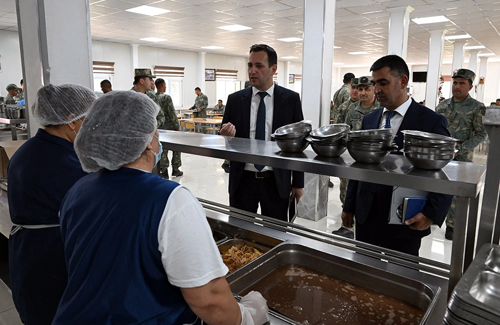 Ombudsman Aparatının nümayəndələri hərbi hissədə olublar - FOTO