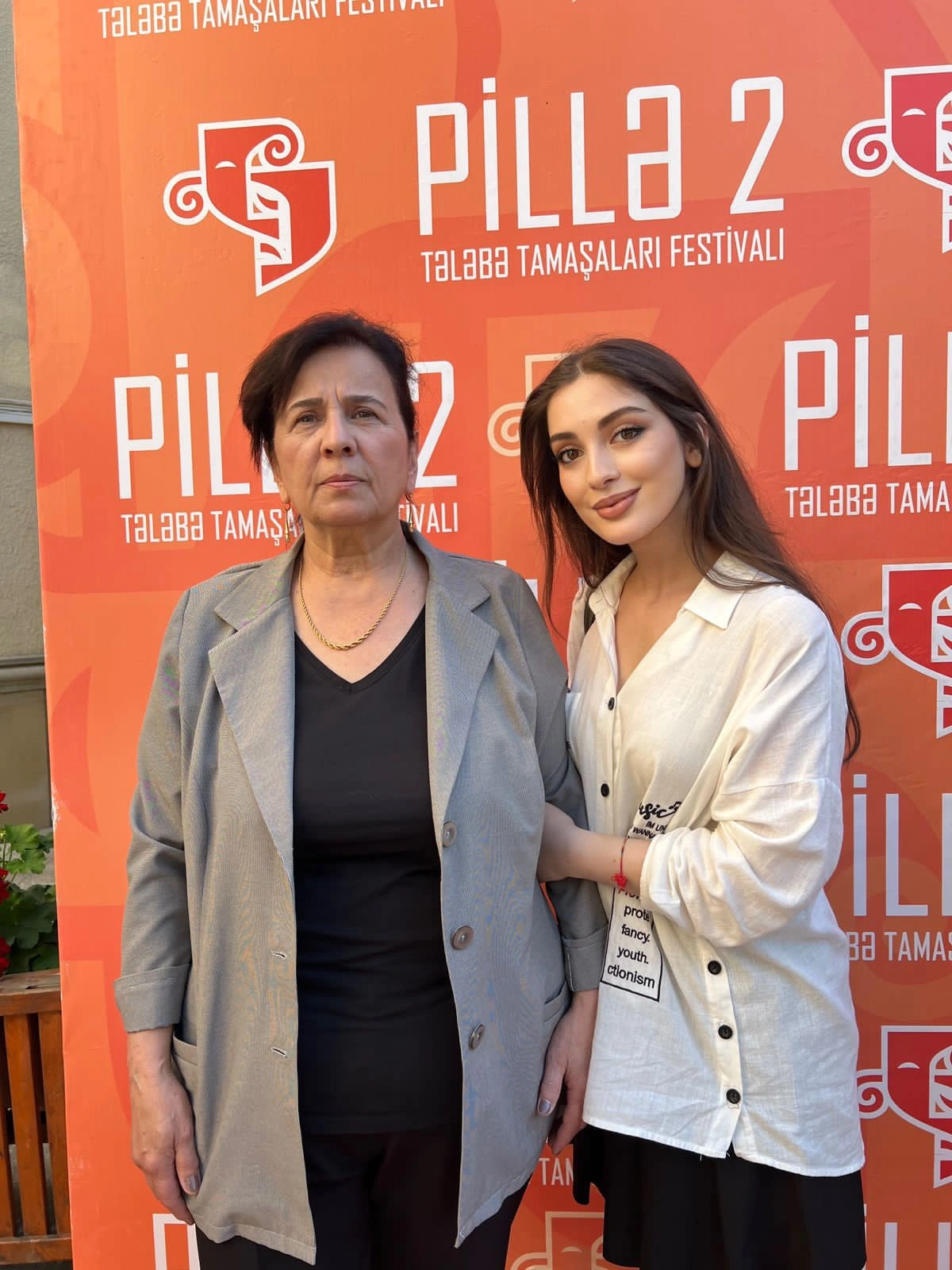 “Xəyanət”-in Fəridəsi, səhnənin isə sevilən aktrisası: “Serialdan özüm uzaqlaşdım, müəyyən prinsiplərim var ki...” - FOTO+ÖZƏL