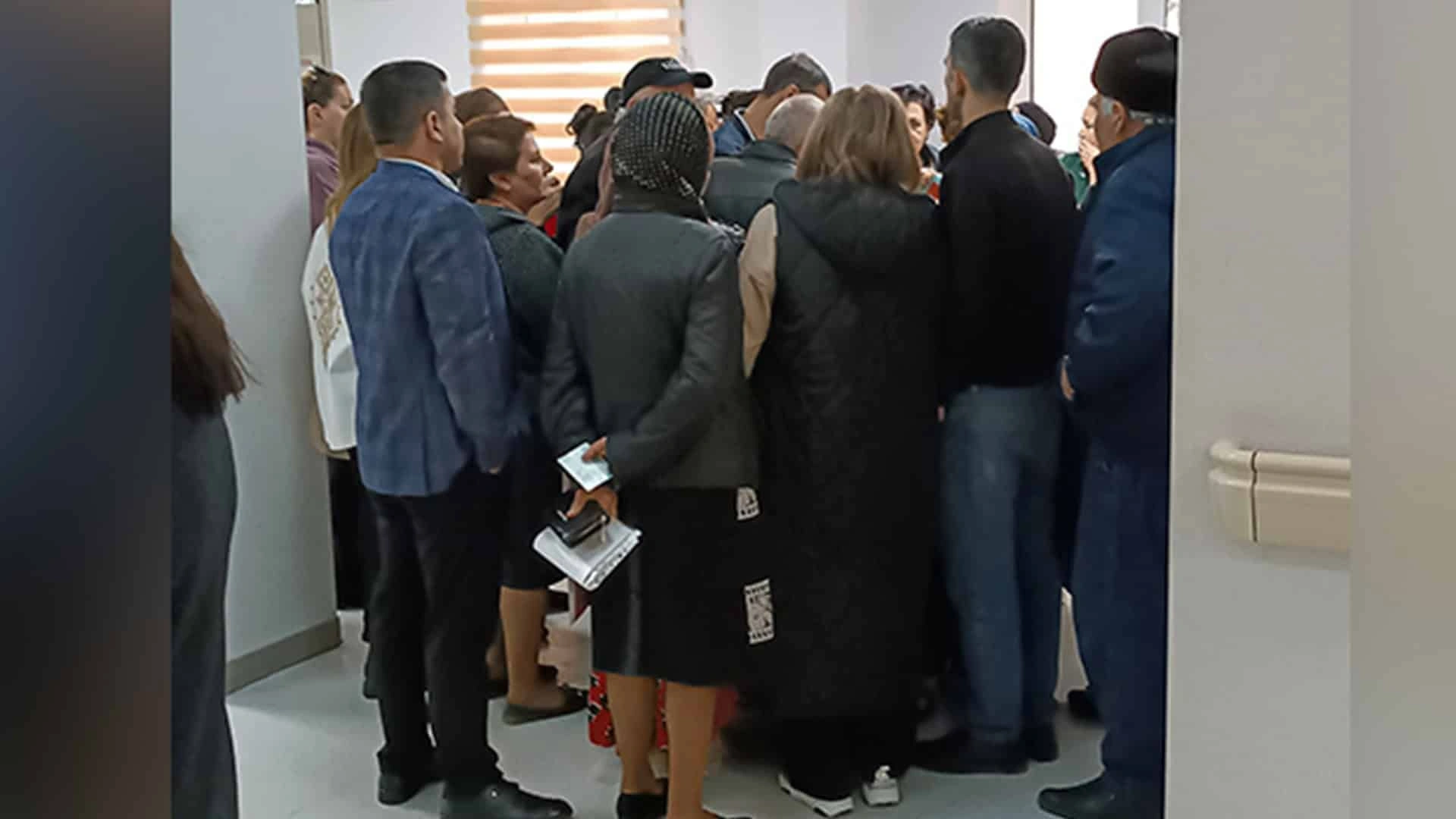 İcbari Tibbi Sığorta Agentliyinin göndəriş oyunbazlığı - "Sən pulu ödə, həkimi biz seçəcəyik"