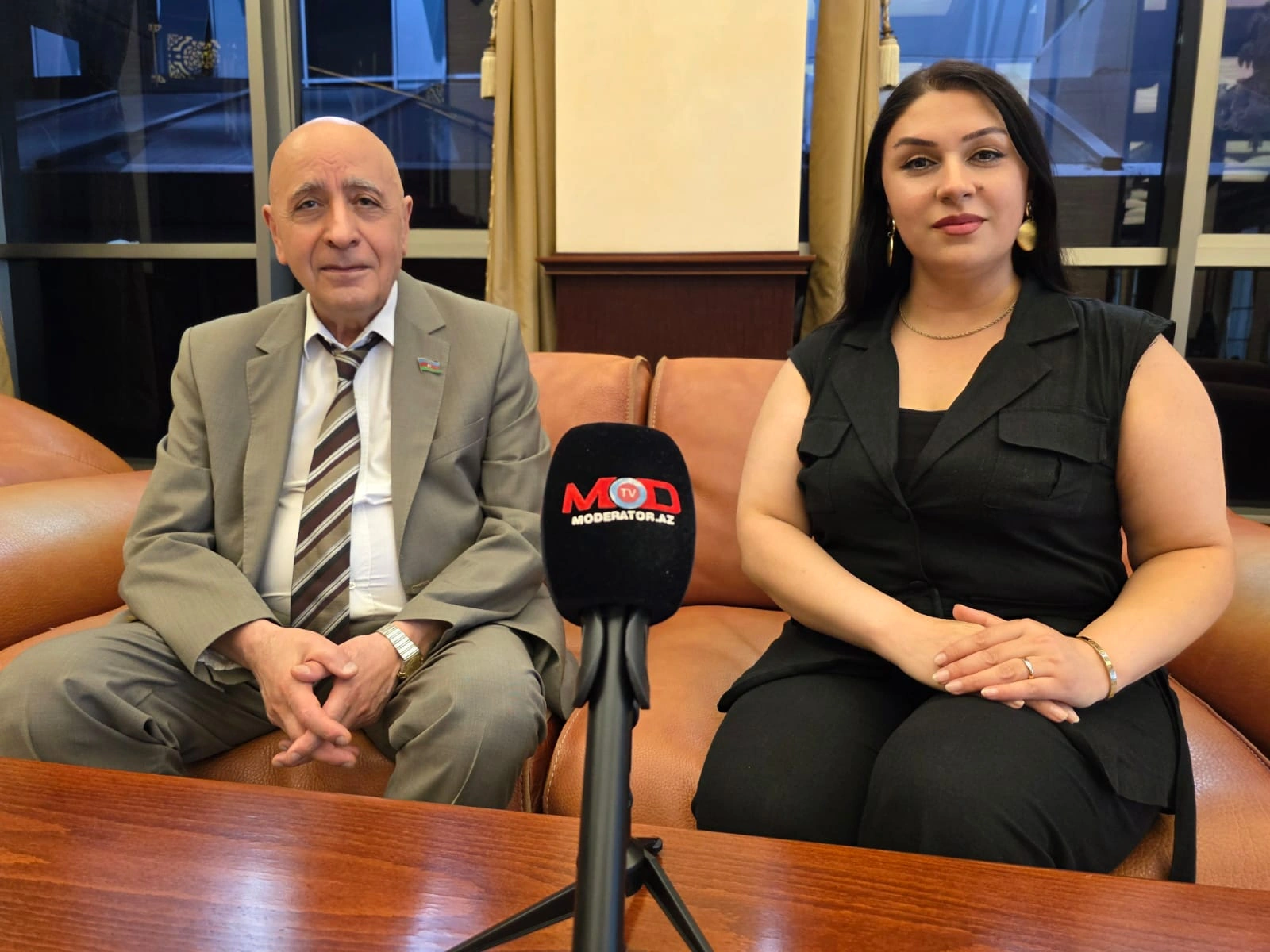 Pərvin Şakirqızı ilə "Rəsmilərin mövqeyi": Bölgədə dəyişən güc balansı və Azərbaycan