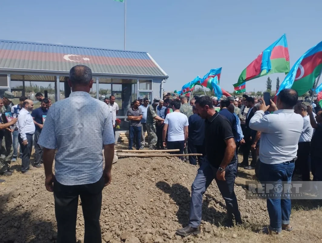 Neftçalada Birinci Qarabağ müharibəsinin itkin-şəhidi Sərdar İsmayılov dəfn edilib - FOTO