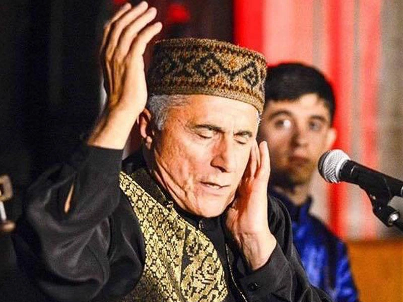 “Alim Qasımov əlini qulağının dibinə qoyub oxusa...” - Xalq artisti