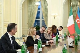 Prezident İlham Əliyevin İtaliya Baş naziri ilə geniş tərkibdə görüşü olub - FOTO