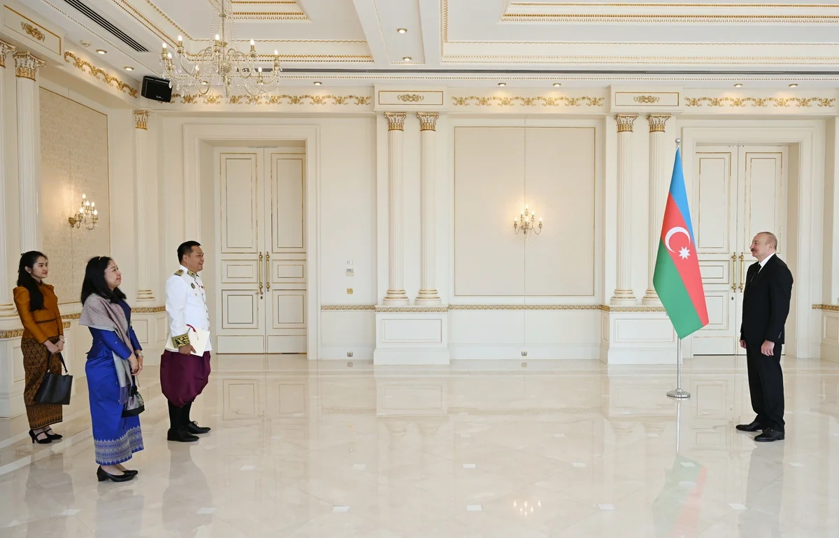 Prezident Kambocanın ölkəmizə yeni təyin olunmuş səfirini qəbul etdi - FOTO