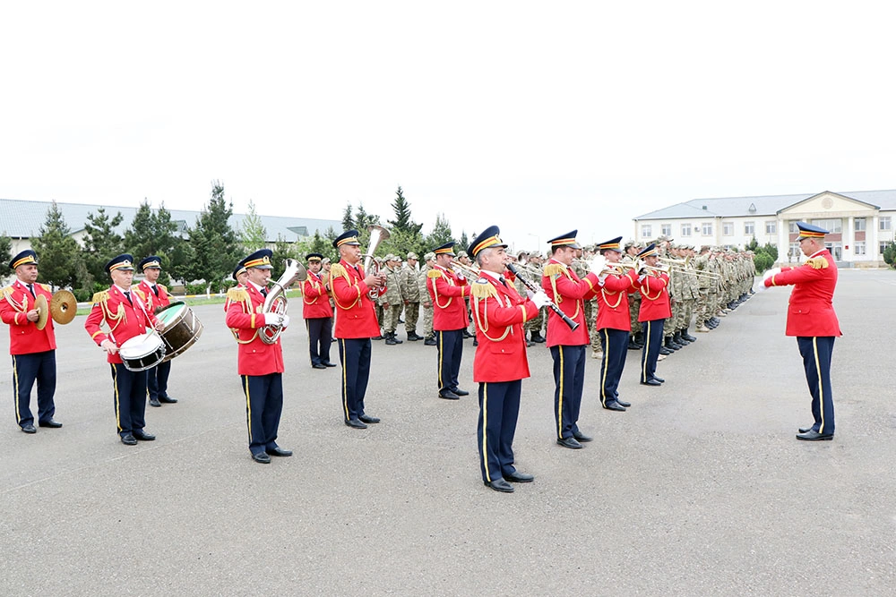 Hərbi vəzifəlilərlə keçirilən təlim toplanışı başa çatdı - FOTO