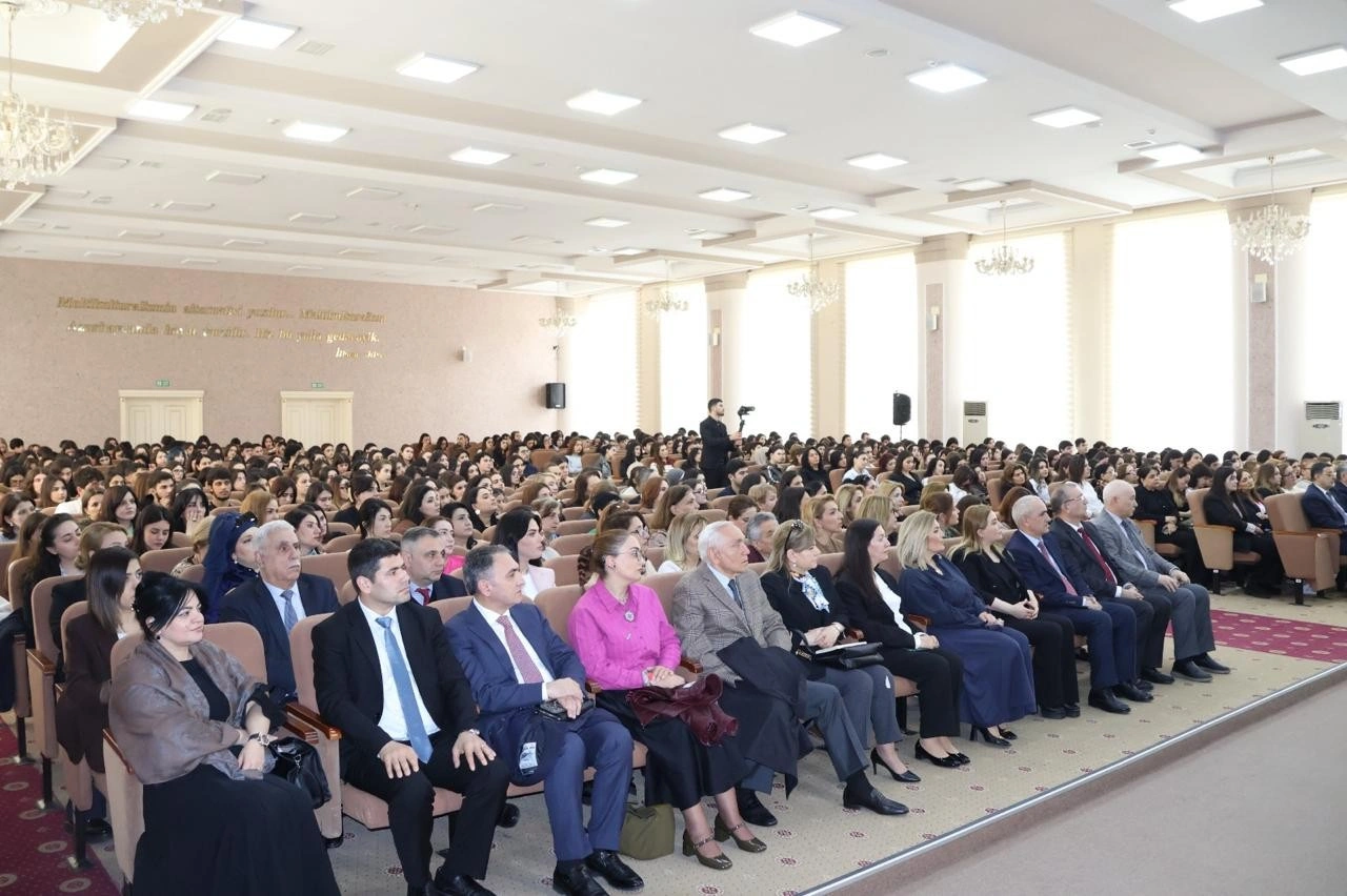 BSU-da Birləşmiş Millətlər Təşkilatının sülh elçisi ilə görüş keçirildi - FOTOLAR