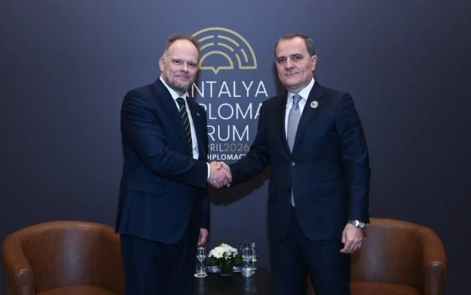 Ceyhun Bayramov NATO rəsmisi ilə enerji təhlükəsizliyi və regional prosesləri müzakirə edib - FOTO