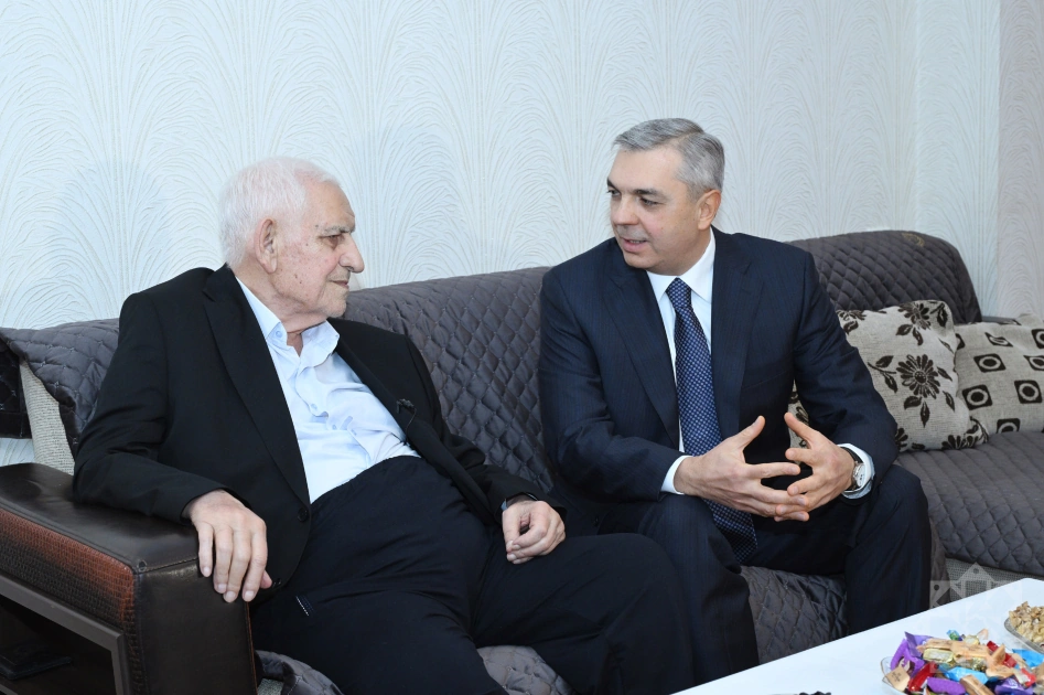 Xalq şairi Nəriman Həsənzadəyə “Heydər Əliyev” ordeni təqdim edildi - FOTOLAR