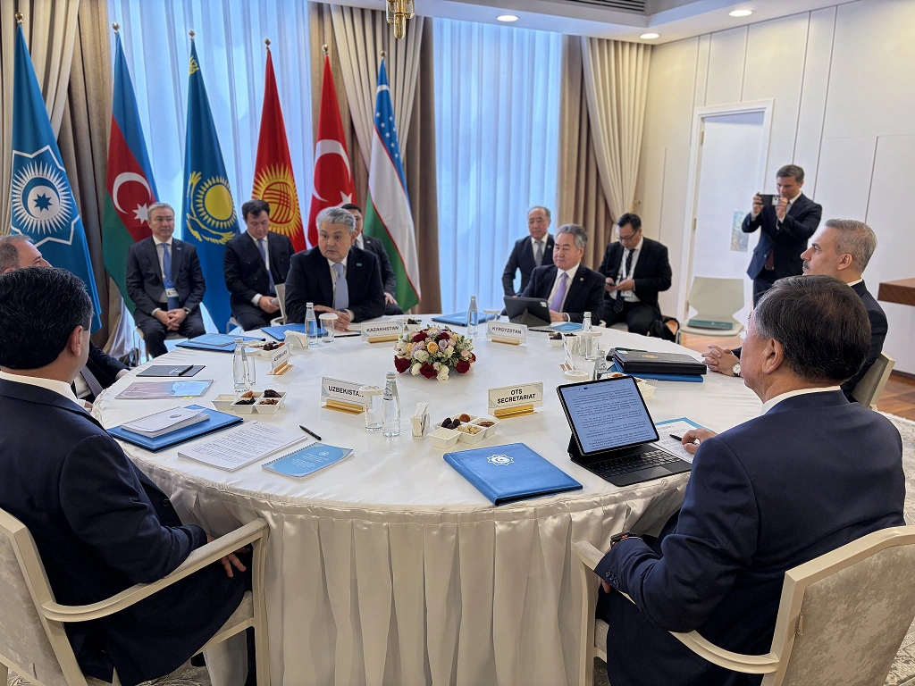Ceyhun Bayramov Türküstanda TDT XİN başçılarının görüşündə iştirak etdi - YENİLƏNİB