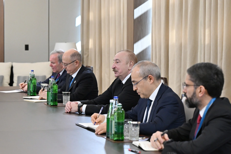 İlham Əliyev Avropa Komissiyasının komissarını qəbul etdi - FOTO