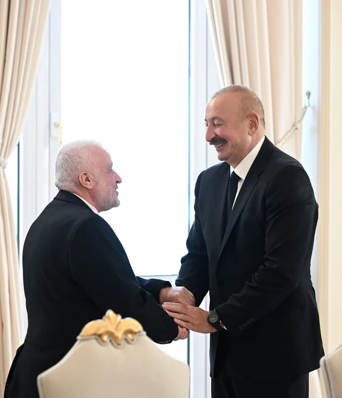 İlham Əliyev Bakıda keçirilən beynəlxalq konfransların iştirakçılarını qəbul etdi - FOTO
