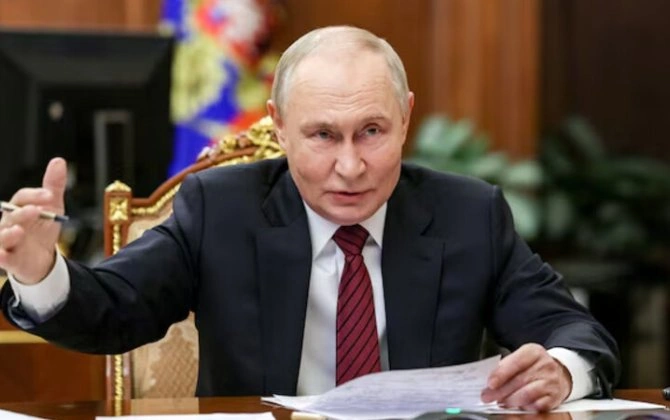Putin alimləri səfərbər etdi: 150 il yaşamaq istəyir