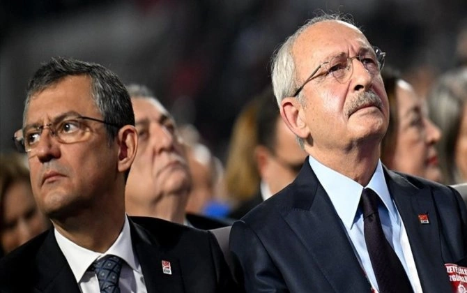 Özgür Özel vəzifəsindən kənarlaşdırılıb, Kamal Kılıçdaroğlu CHP sədri postuna bərpa edilib