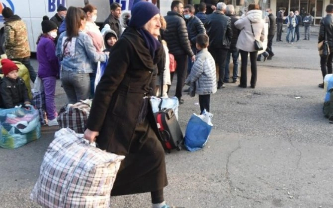 Qazax, Tovuz,  Ağstafa və Gədəbəylə həmsərhəd ərazilərdə məskunlaşmış ermənilər xaricə köçür...-"Hraparak"